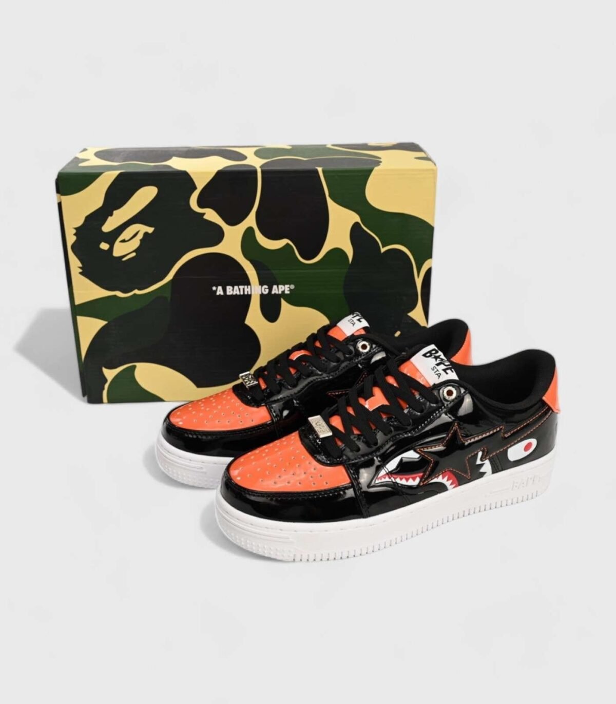 Bape Sta 'Orange Shark' - immagine 3